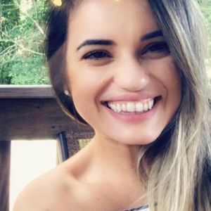 Meet your Posher, Fernanda